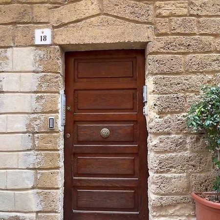 Suite Minerva 10 Steps From Piazza Civica Alghero Extérieur photo